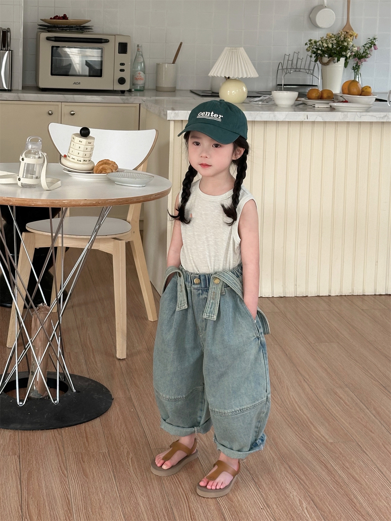 Детские джинсовые брюки с лямками оптом из Китая