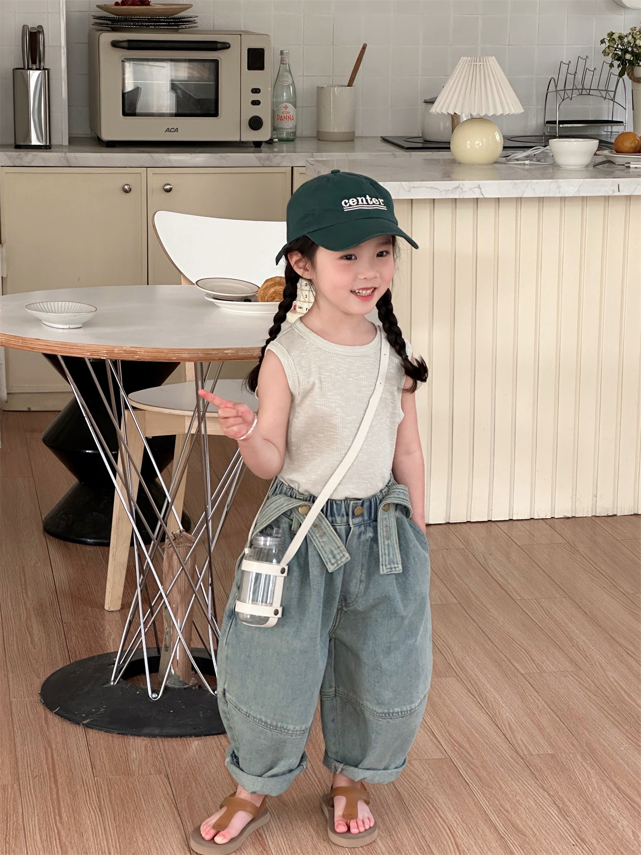 Детские джинсовые брюки с лямками оптом из Китая