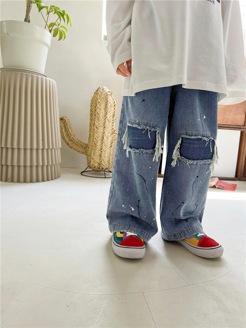 Детские джинсы в стиле рэтро с разрывами 2024 оптом из Китая