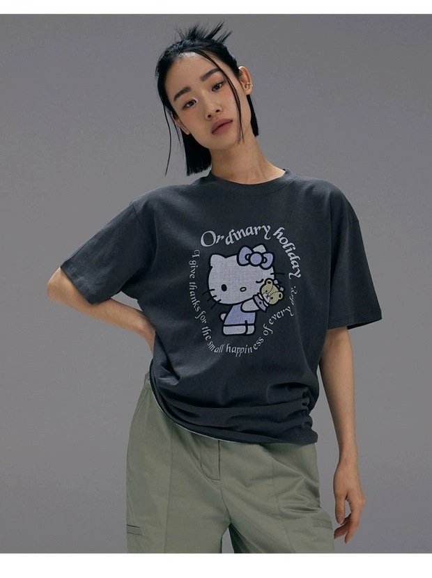 Кот Кетти широкая свободная футболка с коротким рукавом оптом