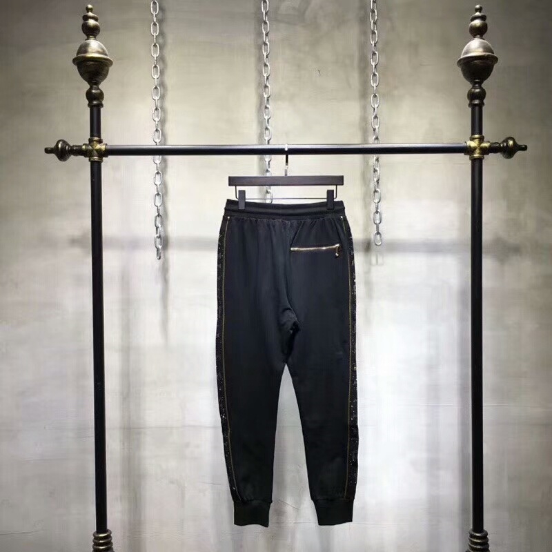 Мужской спортивный костюм с камнями и буквами на молнии оптом из Китая