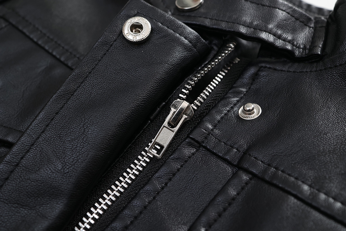 Детская куртка из кожзама оптом из Китая