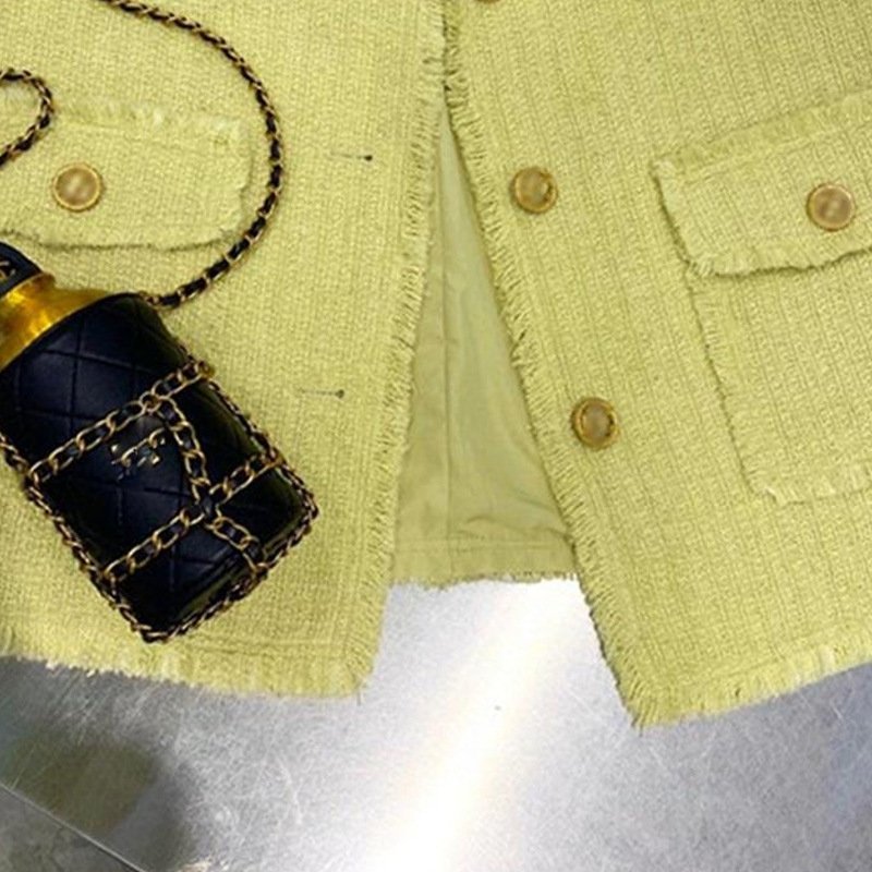 Жилет без рукавов в стиле Chanel 2023 оптом