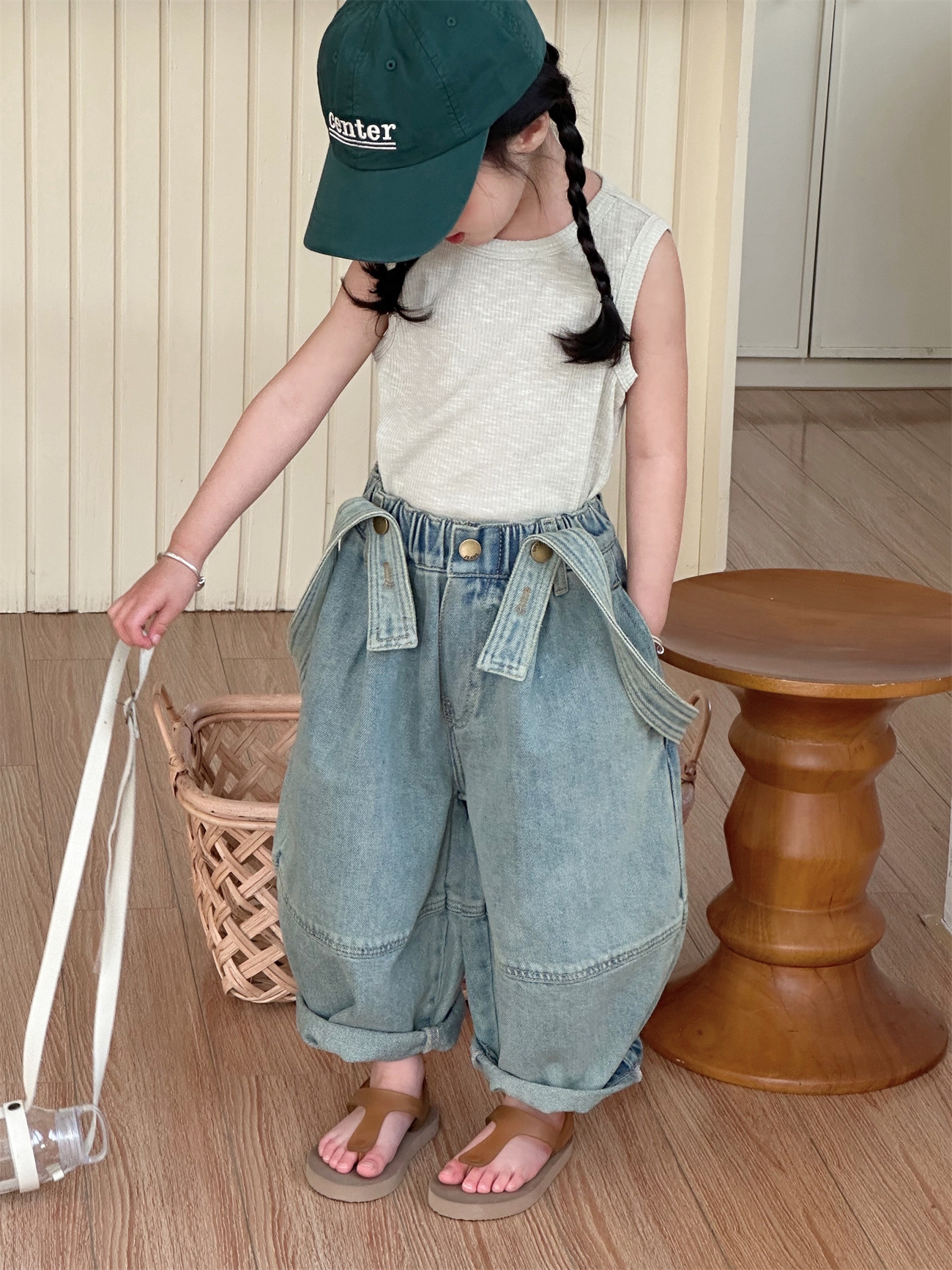 Детские джинсовые брюки с лямками оптом из Китая