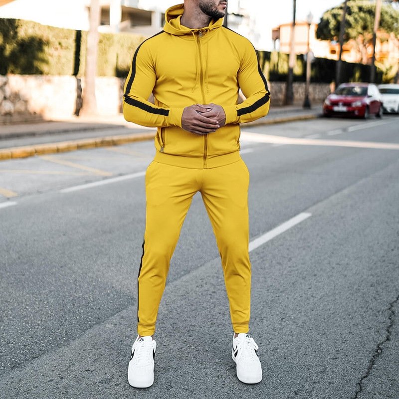 Мужской спортивный костюм оптом из Китая