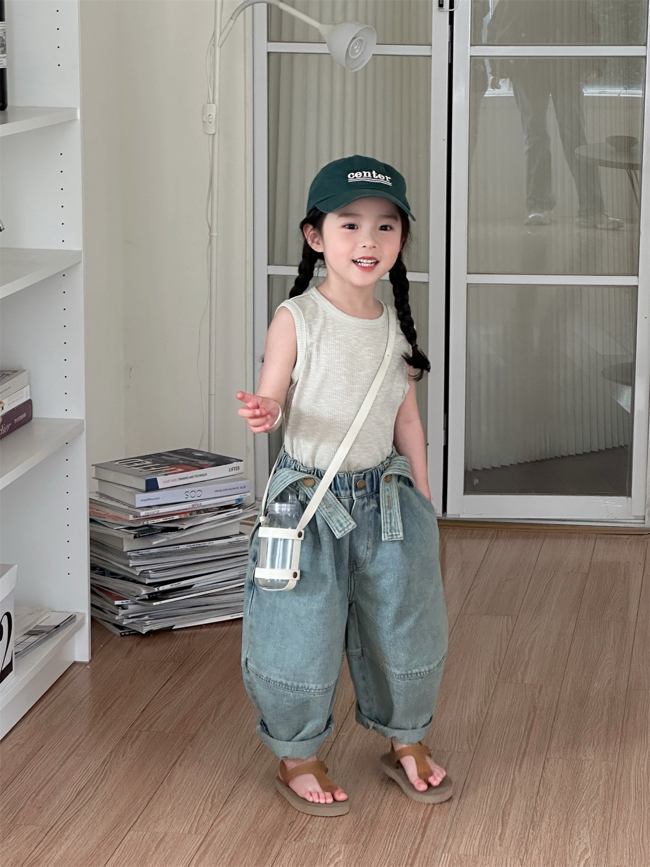 Детские джинсовые брюки с лямками оптом из Китая