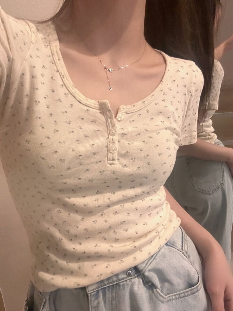 Летний женский футболка с узкими короткими рукавами и круглым вырезом оптом