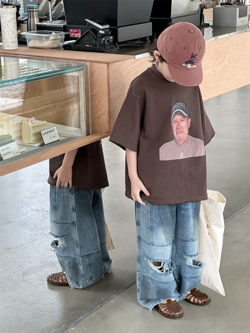 Джинсы для мальчиков в стиле ханбок 2024 оптом из Китая