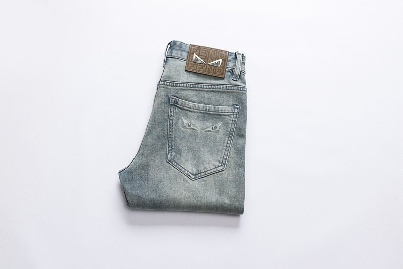 Мужские джинсы с монстром оптом из Китая