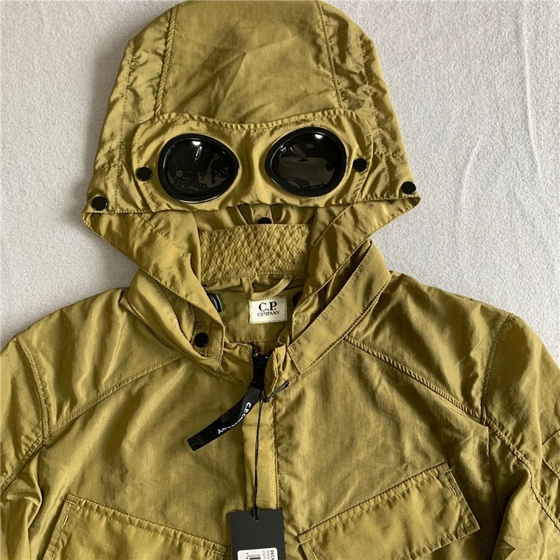 Хаки куртка с молнией и капюшоном оптом из Китая