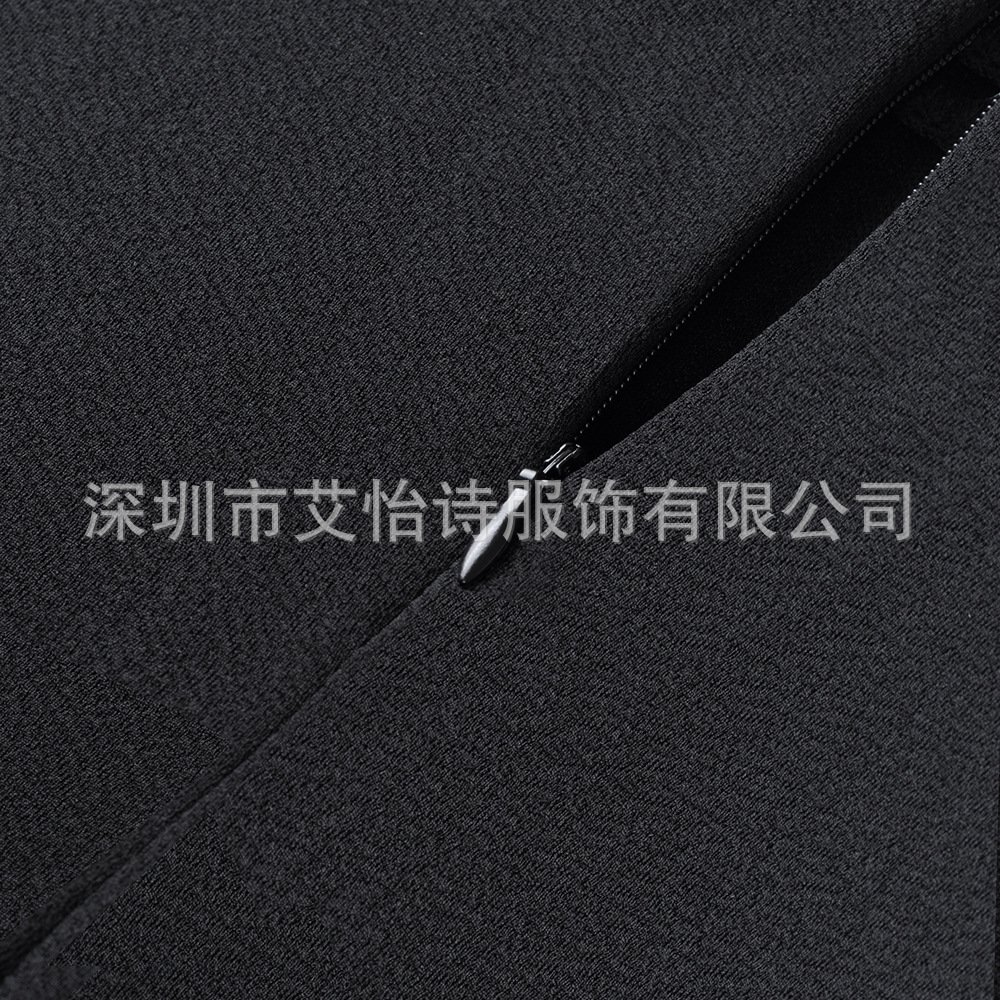 Платье с вырезом под горло и кружевной отделкой оптом из Китая