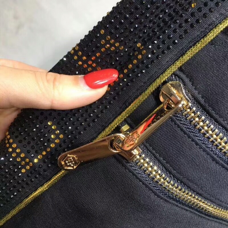 Мужской спортивный костюм с камнями и буквами на молнии оптом из Китая