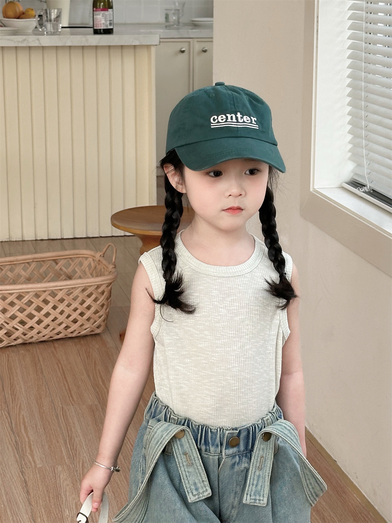 Детские джинсовые брюки с лямками оптом из Китая