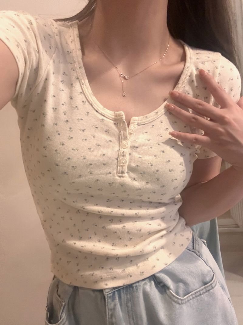 Летний женский футболка с узкими короткими рукавами и круглым вырезом оптом