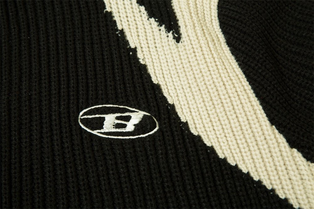 Мужская куртка с молнией и цветными вставками оптом