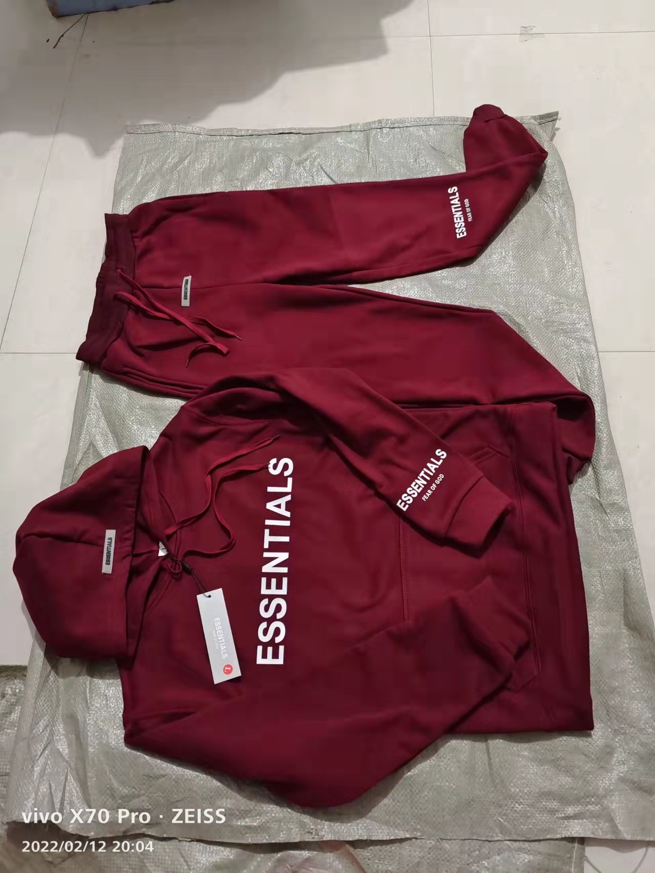 Худи с логотипом Essentials оптом из Китая