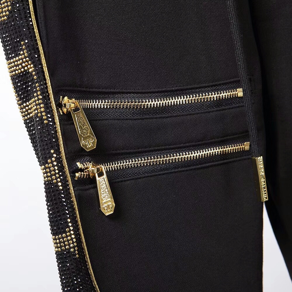 Мужской спортивный костюм с камнями и буквами на молнии оптом из Китая