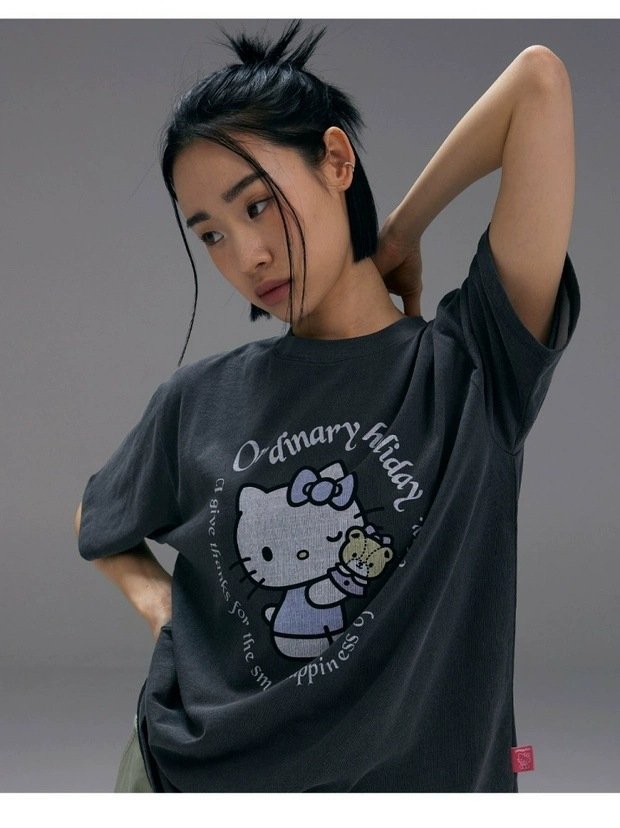 Кот Кетти широкая свободная футболка с коротким рукавом оптом