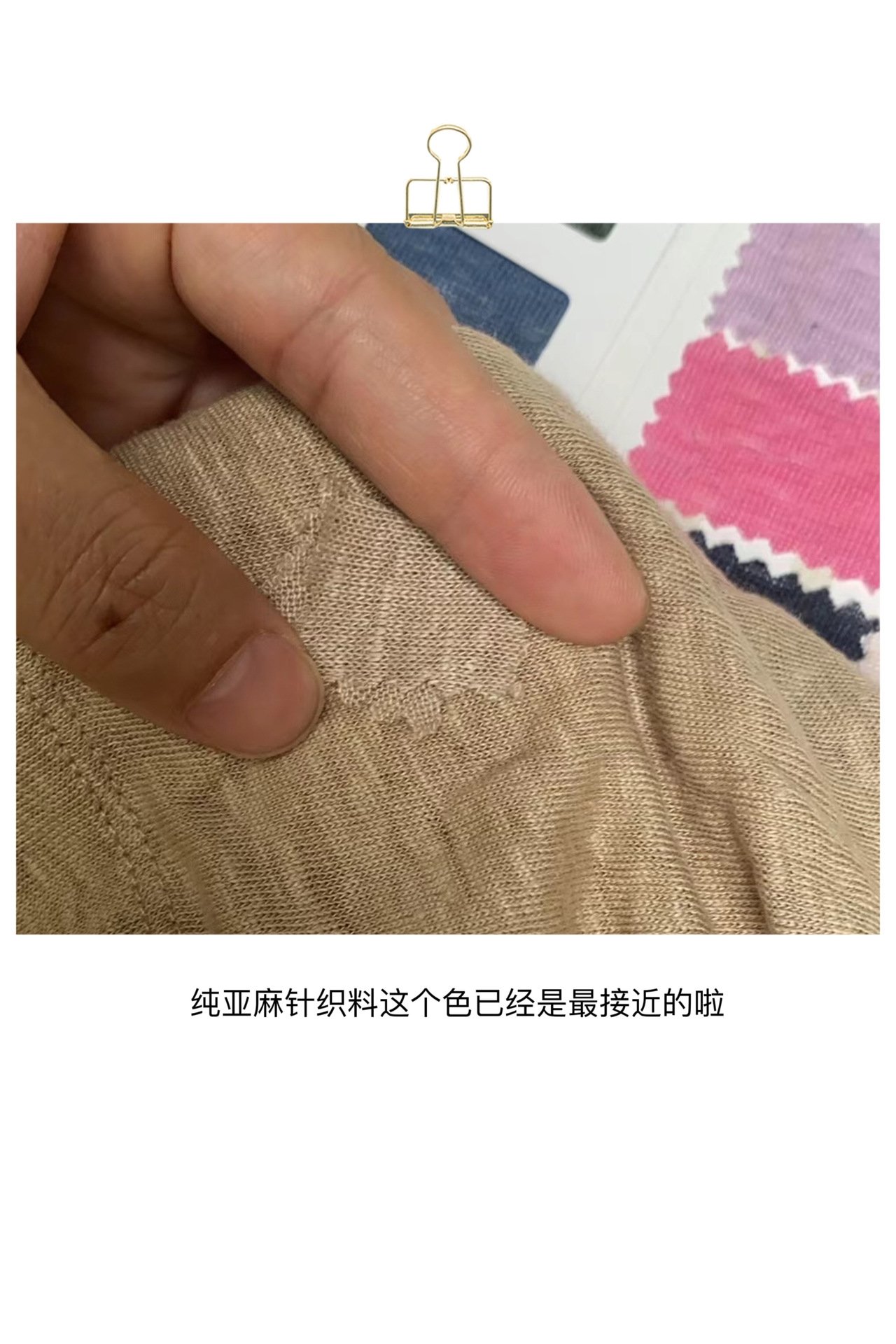 Футболка из льна с коротким рукавом и V-образным вырезом оптом