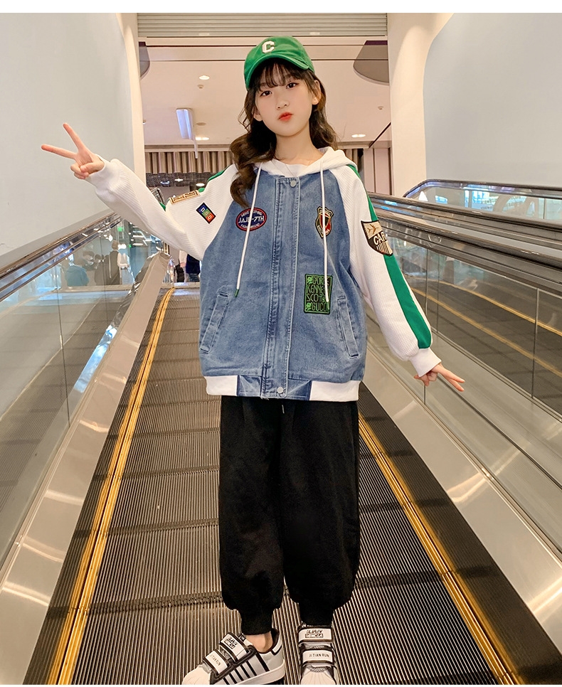 Детская бейсбольная куртка из джинсовой ткани с капюшоном оптом из Китая