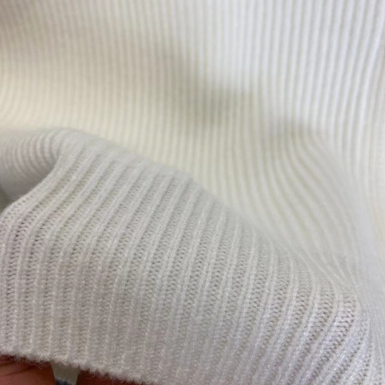 Мужской свитер с высоким воротником и молнией оптом