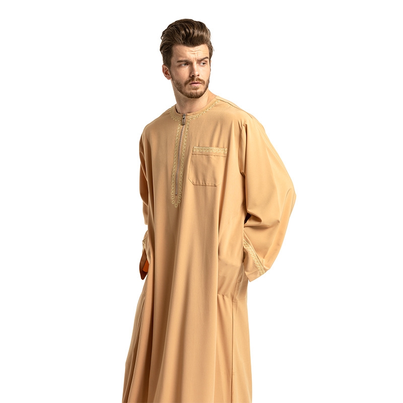 Мусульманская мужская длинная мантия с вышивкой оптом из Китая
