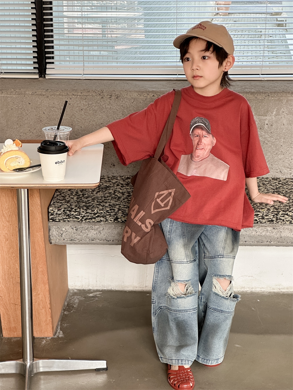 Джинсы для мальчиков в стиле ханбок 2024 оптом из Китая