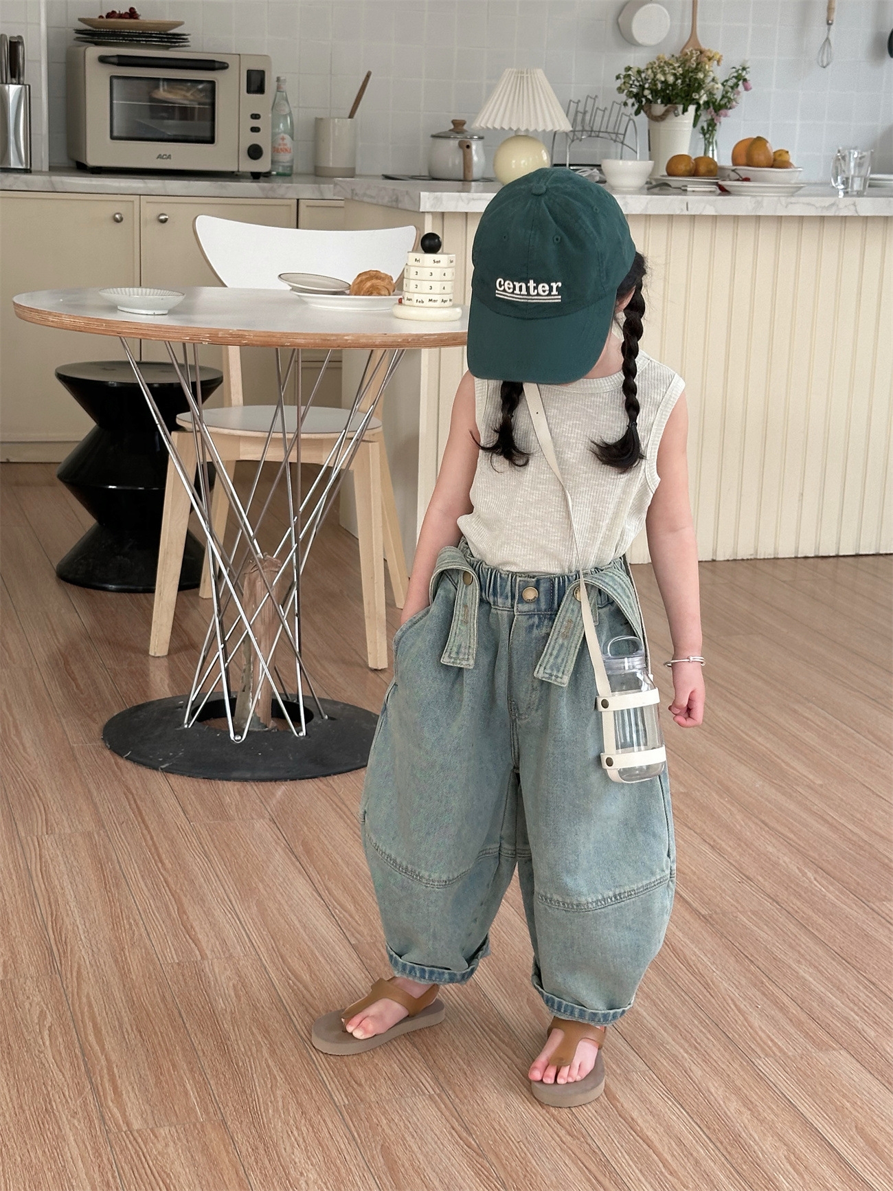 Детские джинсовые брюки с лямками оптом из Китая