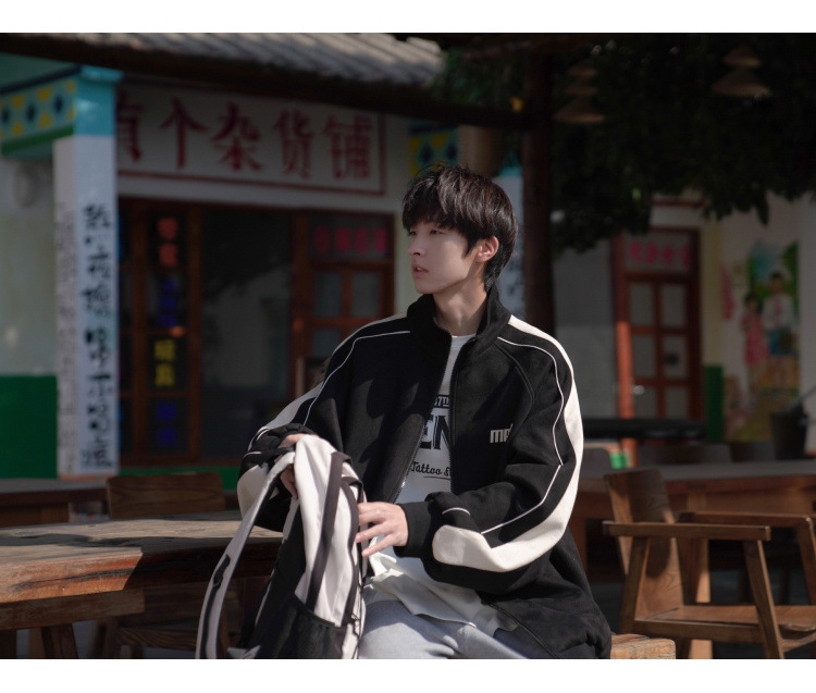 Мужская куртка с высоким воротником и принтом букв в стиле весна-осень оптом из Китая