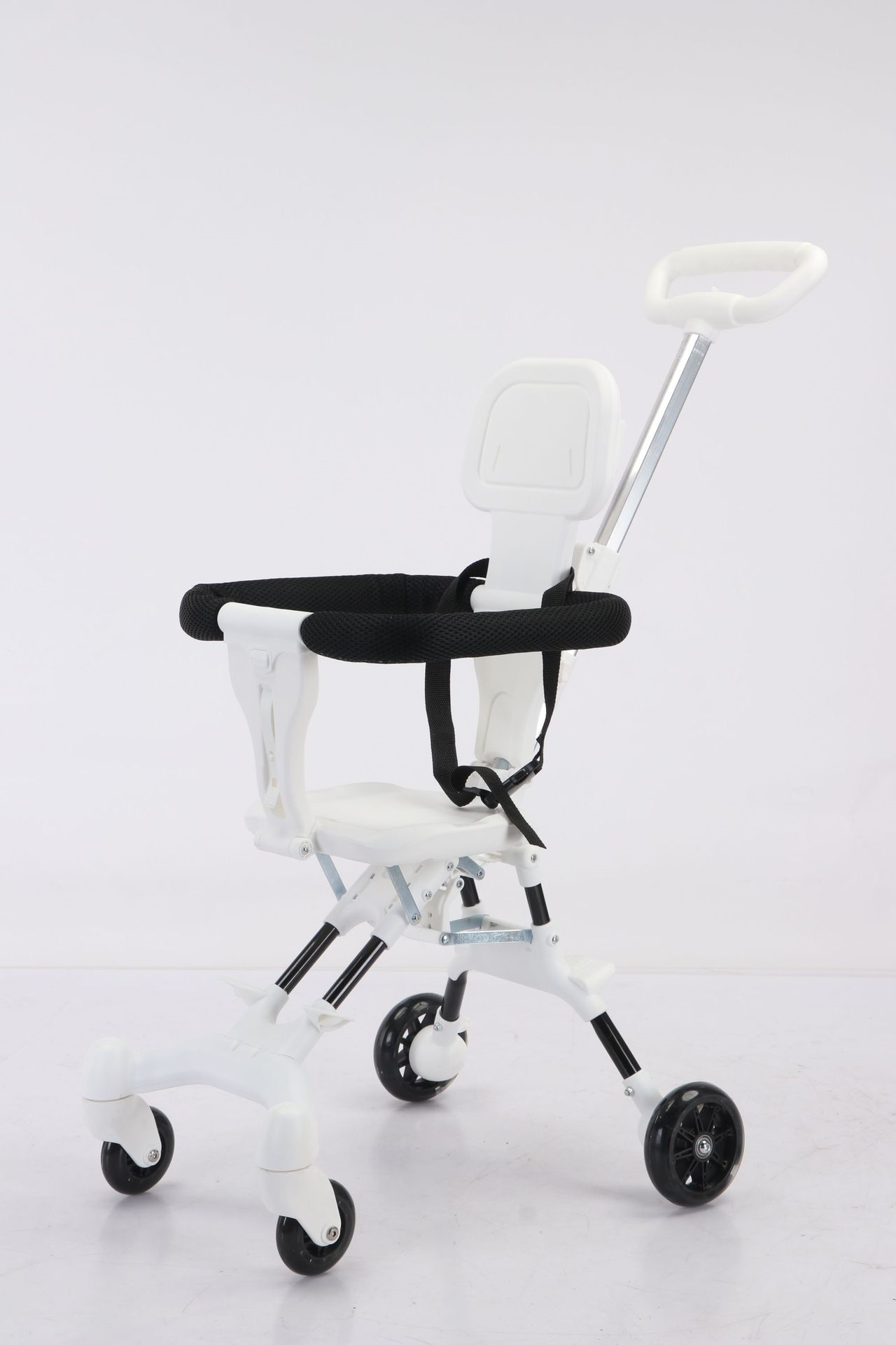 Детская коляска Babystrollers made in China оптом из Китая