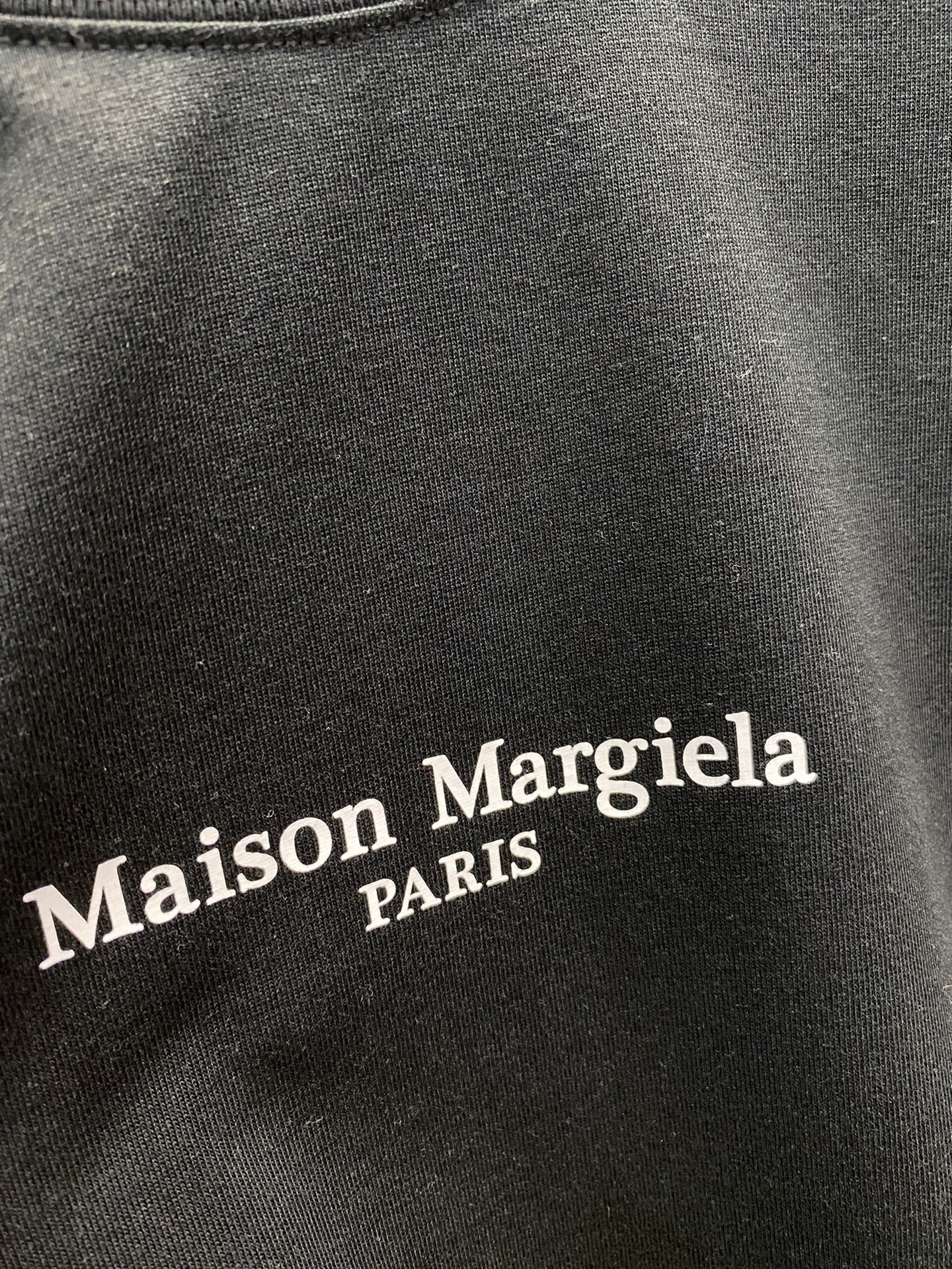 Футболка с длинным рукавом Maison Margiela MM6 с круглым вырезом и принтом букв оптом