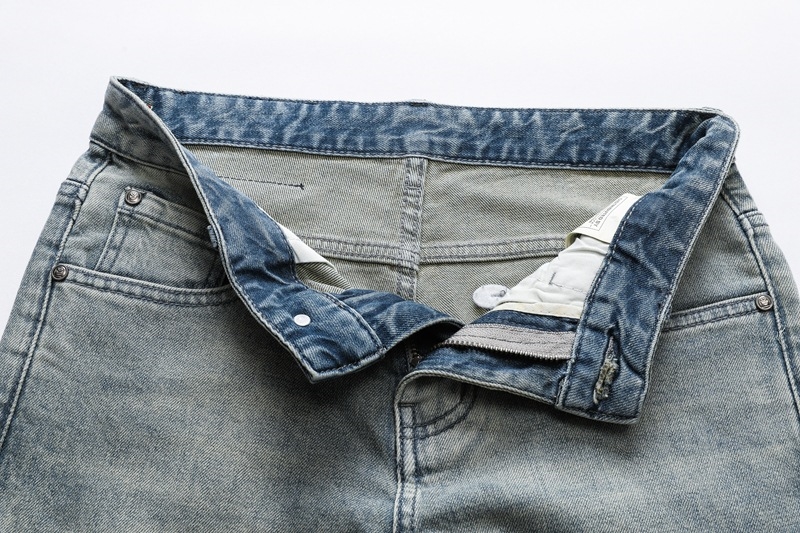 Мужские джинсы с монстром оптом из Китая