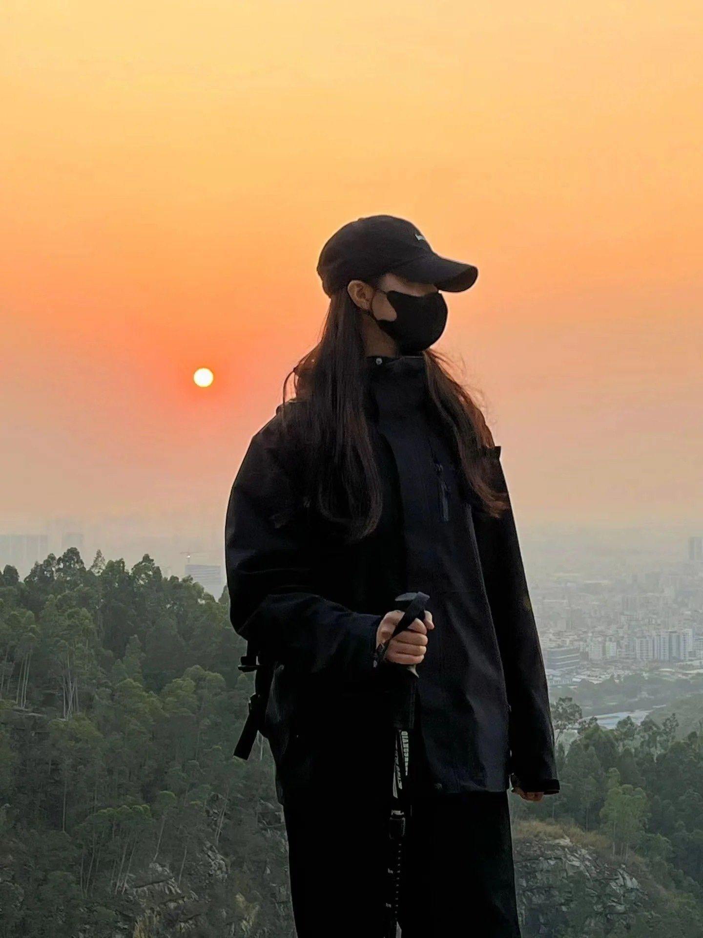 Черный летний тонкий мужской жакет оптом из Китая