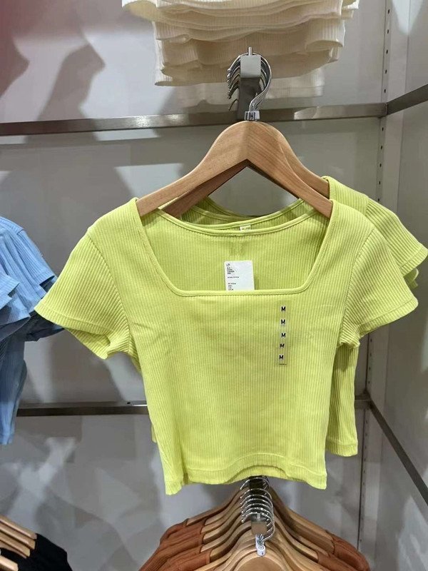 Летняя футболка с короткими рукавами оптом