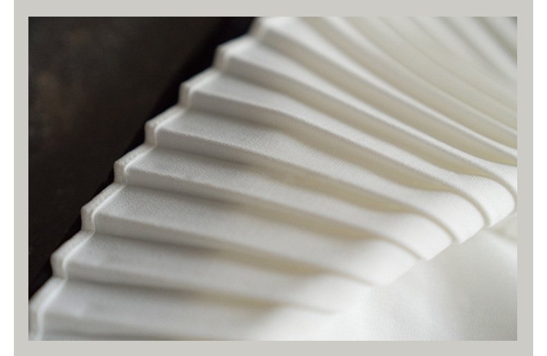 Шелковая короткая юбка с плиссированным низом оптом из Китая