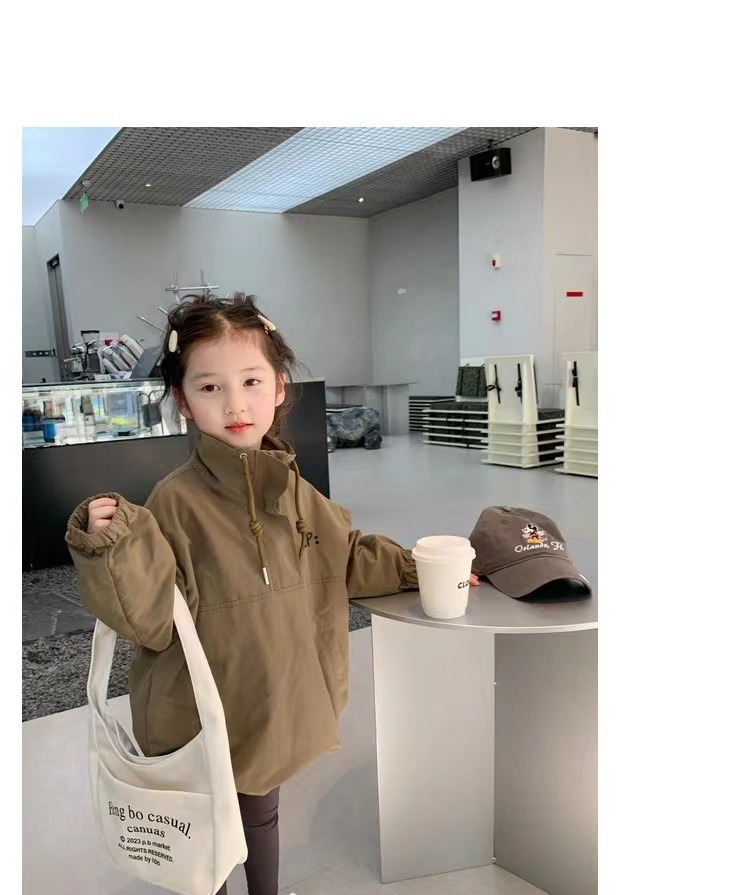 Детский плащ 2024 новой моды оптом из Китая