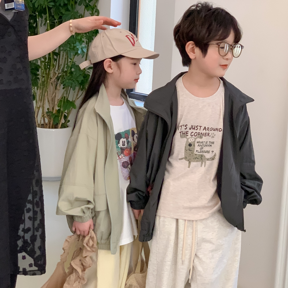 Детская куртка 2024 весна для мальчиков и девочек оптом из Китая