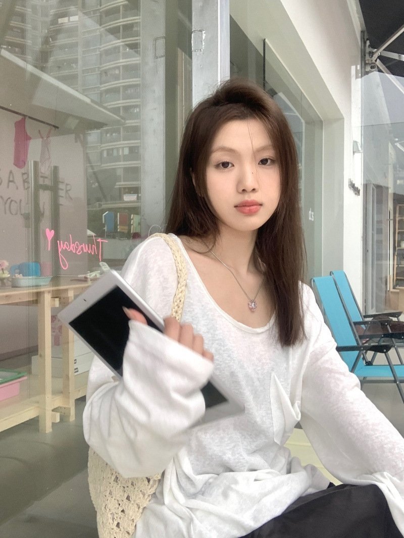 Белая летняя футболка с длинным рукавом и прозрачной тканью оптом