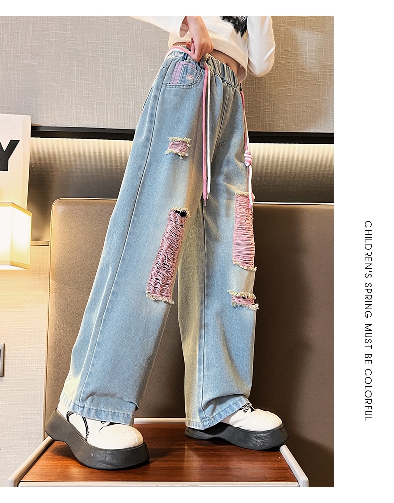 Джинсы для девочек 2023 весна и осень новые детские брюки корейской моды для девочек с дырками широкие брюки оптом из Китая