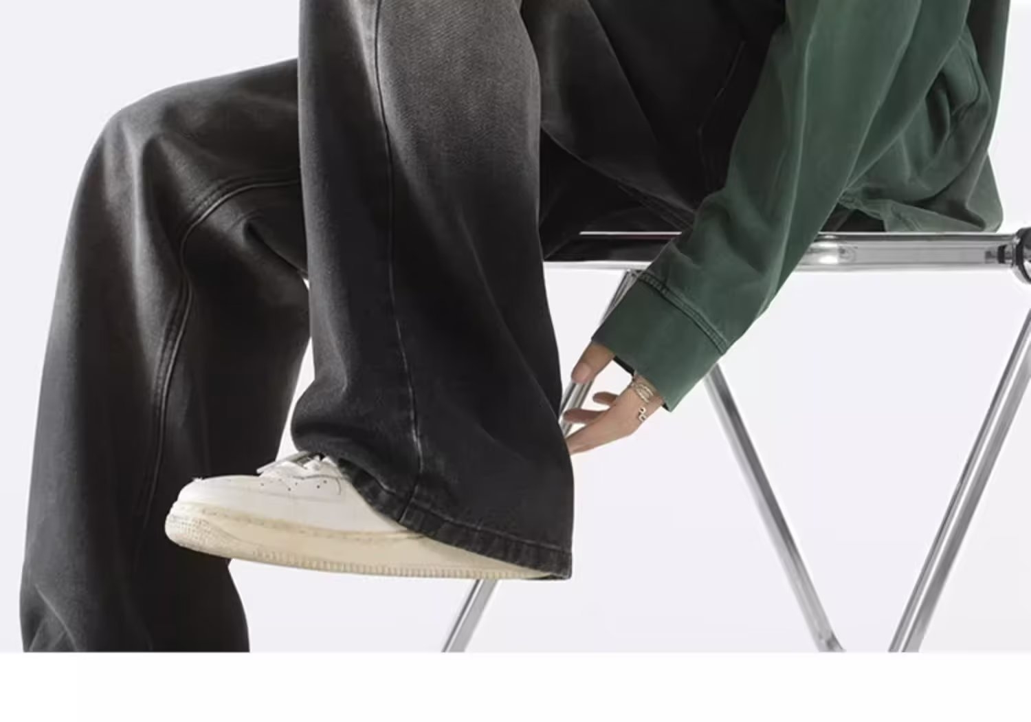 Мужские джинсы весенне-летней коллекции 2023 оптом из Китая