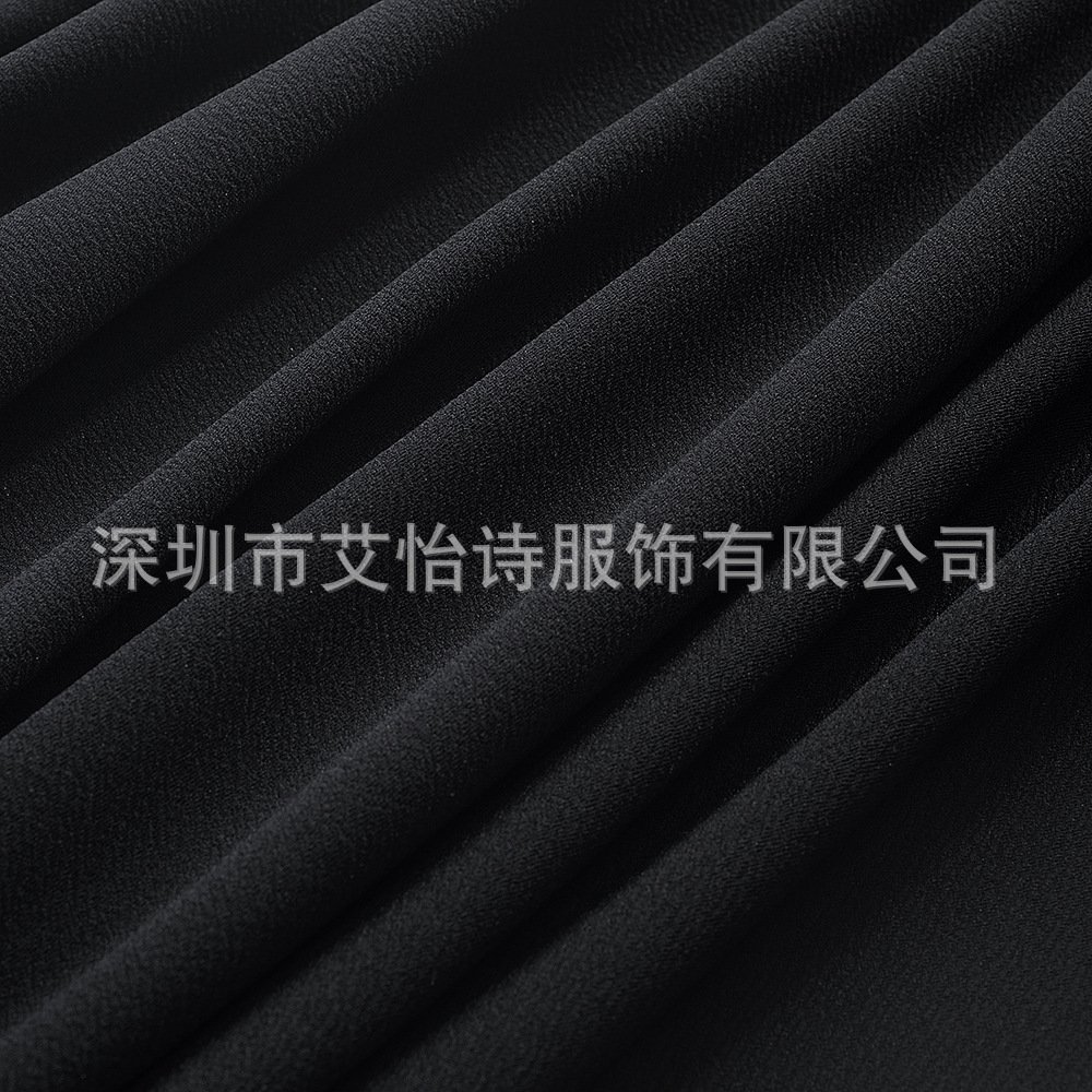 Платье с вырезом под горло и кружевной отделкой оптом из Китая