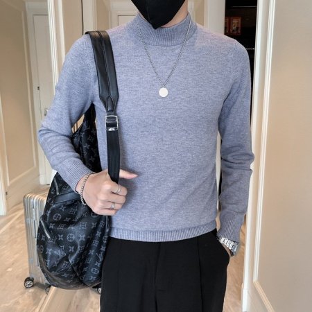 Мужской свитер с высоким воротником изображение