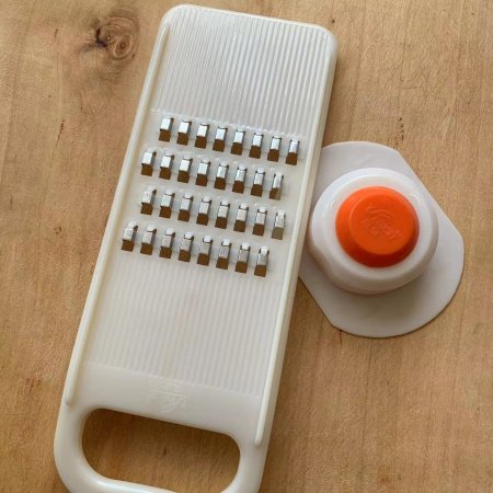 Нож для нарезки овощей фотография