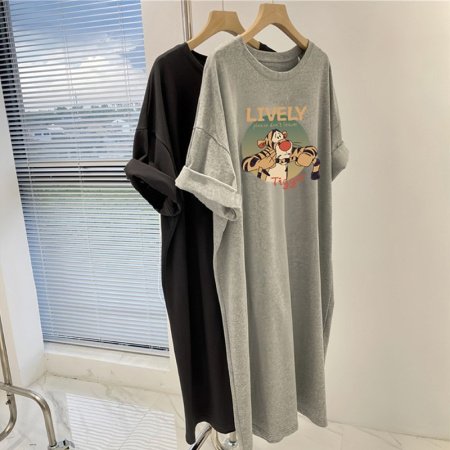 Летнее платье с коротким рукавом изображение