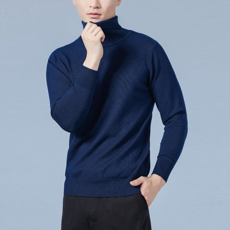 Мужской свитер с высоким воротником на осень и зиму изображение