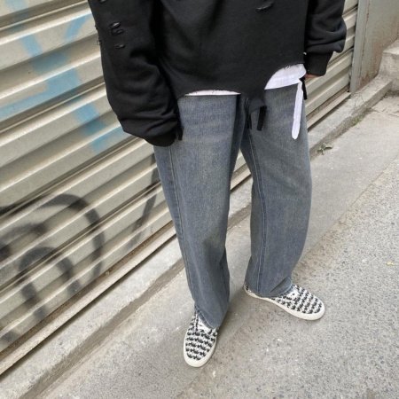 Джинсы мужские прямого кроя изображение