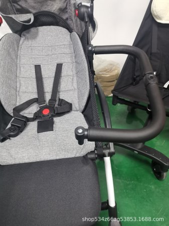Дополнительная платформа для детской коляски фотография