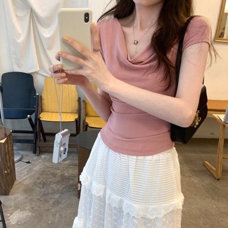 Женская футболка с коротким рукавом фотография