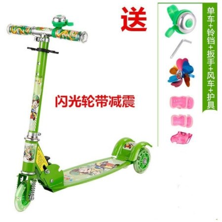 Детский трехколесный самокат фотография