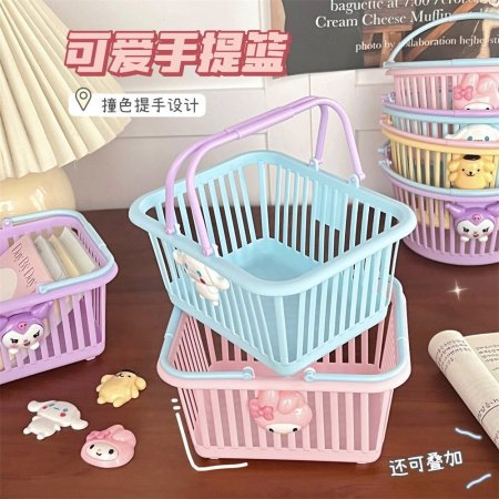 Многоцветная корзина для хранения фото